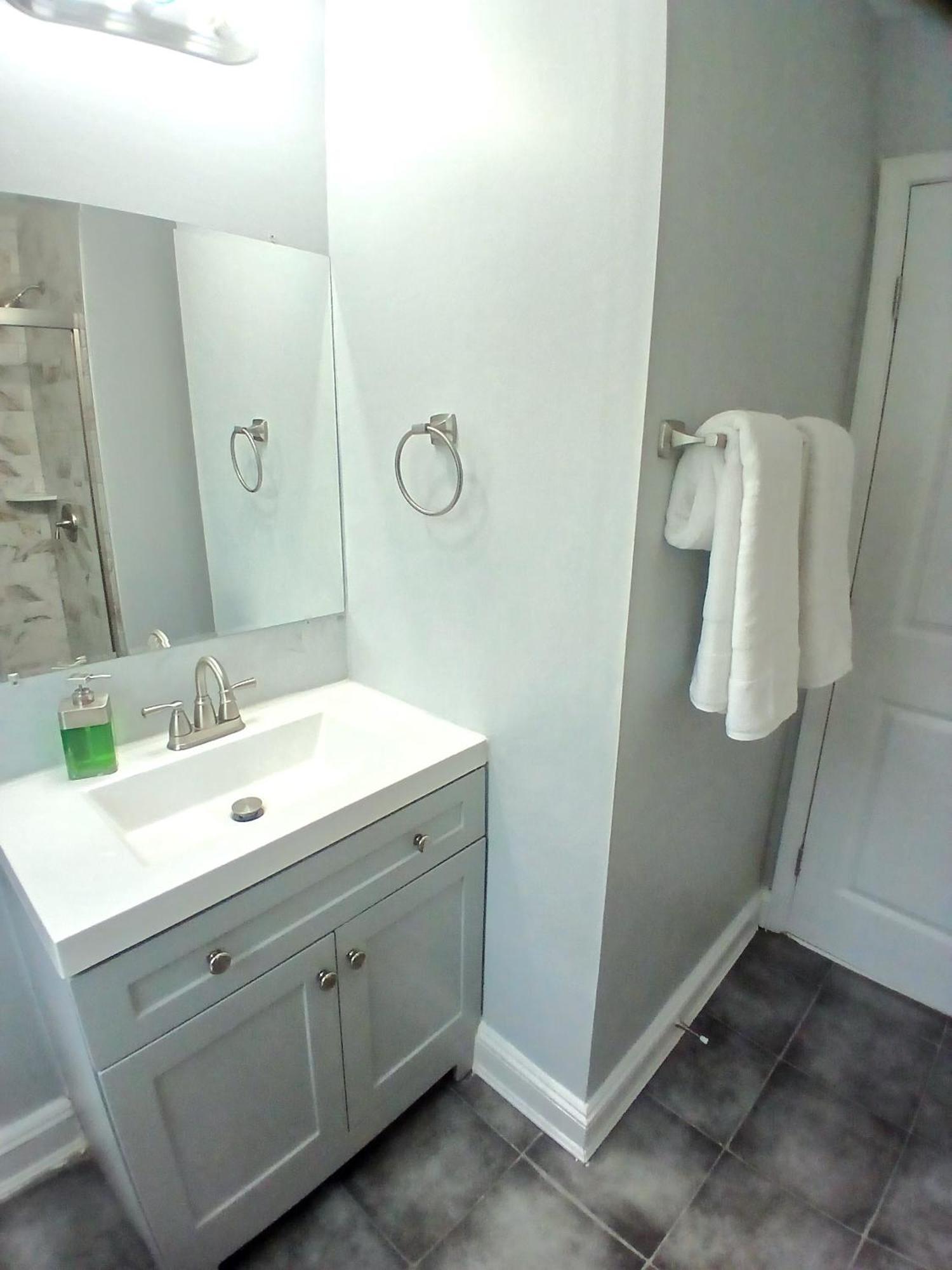 Luxury & Friendly Private In Dc Bed & Breakfast